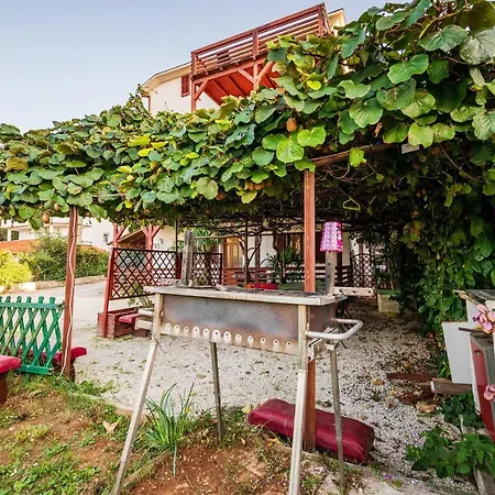 Beautiful In With Wi-fi Apartment *