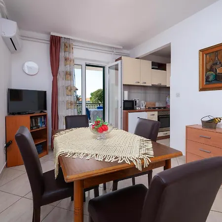 Jenny Br, 2 Porec